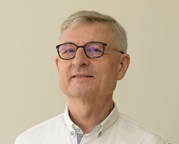 Herr Dr. med. Ulrich Köhler